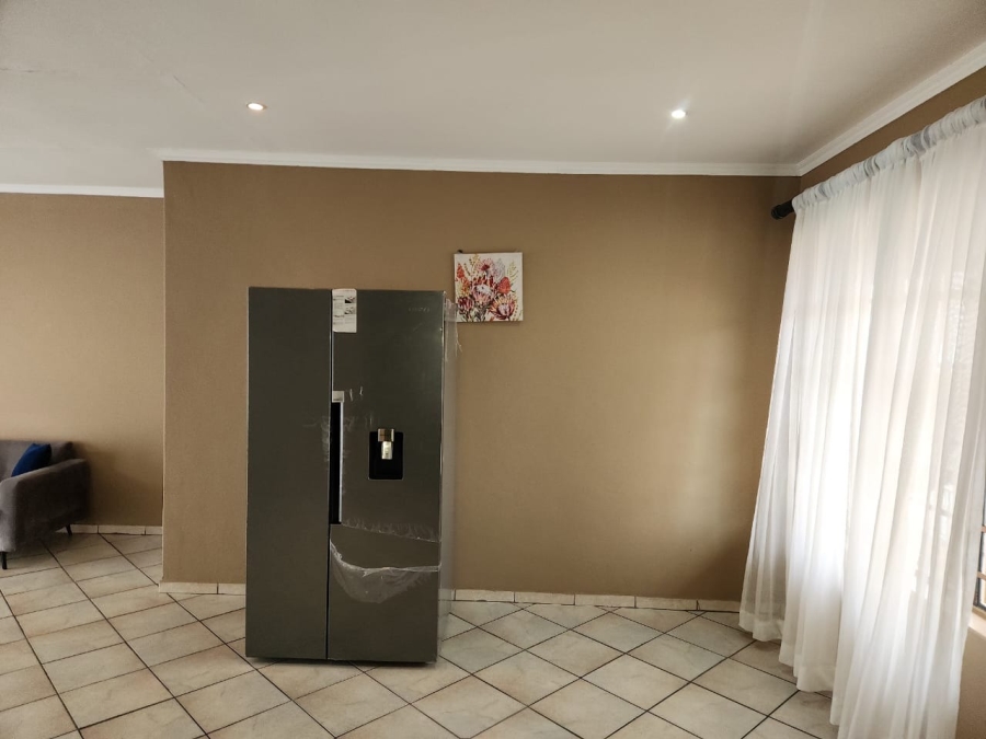 3 Bedroom Property for Sale in Azalea Park North West